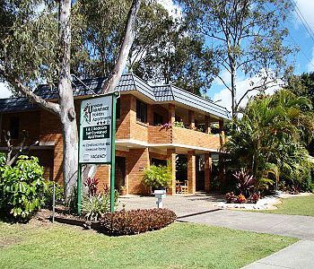 Noosa Yallambee Holiday Apartments Нусавиль Экстерьер фото