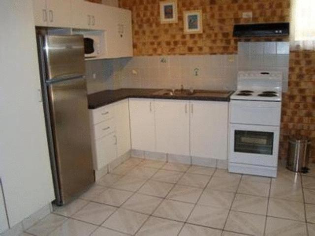 Noosa Yallambee Holiday Apartments Нусавиль Номер фото